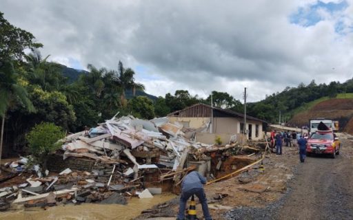 Governo do Estado apoiará investimentos de R$ 1,5 milhão para auxiliar produtores rurais atingidos pela enxurrada no Alto Vale do Itajaí