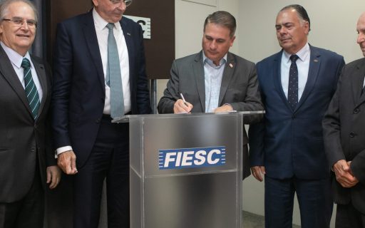 Secretaria da Agricultura e Fiesc firmam parceria para o setor florestal no estado