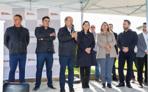 Governo do Estado entrega mais 28 equipamentos agrícolas para a região Serrana