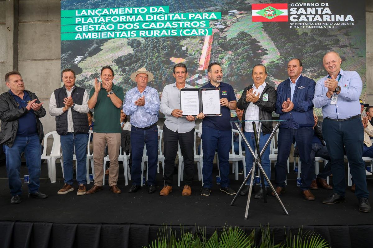 Na abertura da Copercampos, governador lança plataforma digital que vai reduzir em 90% o tempo de análise do CAR